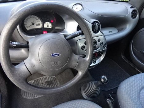 Ford Ka - 1.3 d`Eco, bj.2001, zwart, APK 08/2020, NAP uitdraai met 128909 km.kleine en zuinige auto - 1