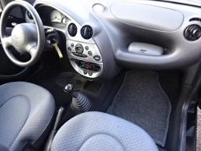 Ford Ka - 1.3 d`Eco, bj.2001, zwart, APK 08/2020, NAP uitdraai met 128909 km.kleine en zuinige auto