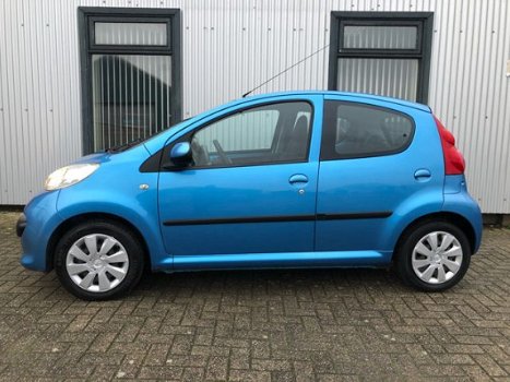 Peugeot 107 - 1.0-12V XS 5 deurs, airco. Inruil mogelijk - 1