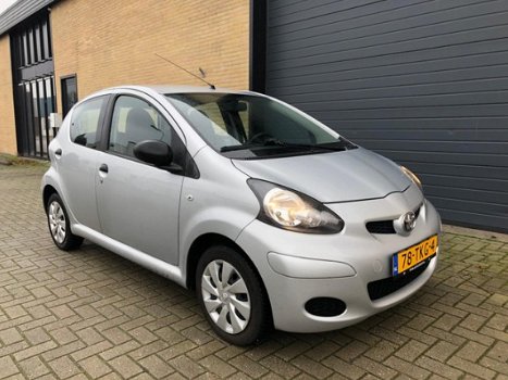 Toyota Aygo - 1.0-12V Now |Airco|5deurs|Elektr ramen| - 1