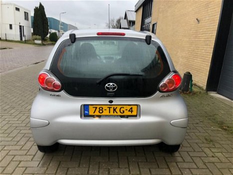 Toyota Aygo - 1.0-12V Now |Airco|5deurs|Elektr ramen| - 1