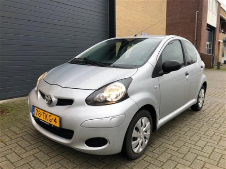 Toyota Aygo - 1.0-12V Now |Airco|5deurs|Elektr ramen| - 1