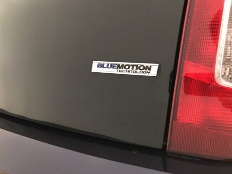 Volkswagen Up! - 1.0 Up BlueMotion 5-DRS / AIRCO / ELEKTR PAKKET / APK TOT 2022 / 51DKM - 1
