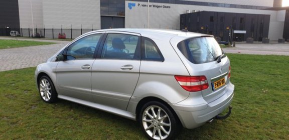 Mercedes-Benz B-klasse - 170 Dealer onderhouden super nette auto airco cv op afs elekramen stuurbkr - 1