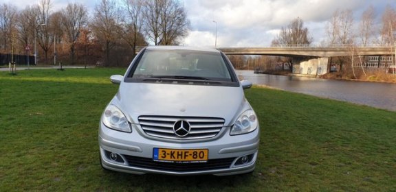 Mercedes-Benz B-klasse - 170 Dealer onderhouden super nette auto airco cv op afs elekramen stuurbkr - 1