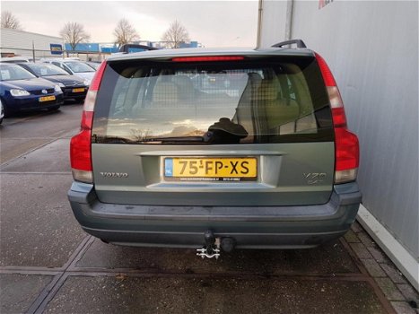 Volvo V70 - 2.4 T Geartr. C.L - 1