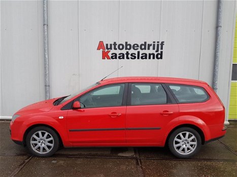 Ford Focus Wagon - 1.6 TDCI Futura - 1