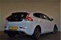 Volvo V40 - 2.0 D4 Summum R-Design -EXPORT PRICE- LMV/PDC/NAVI/LED - 1 - Thumbnail