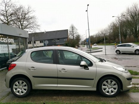 Peugeot 207 - 1.4 VTi Cool 'n Blue Airco/Cruise/El.ramen/LMV/APK/NAP - 1