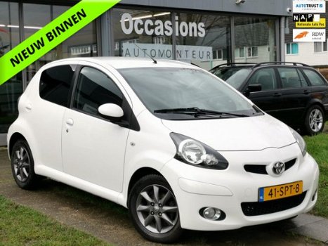 Toyota Aygo - 1.0-12V Dynamic Navigator Airco/El.ramen/Toerenteller/APK - 1