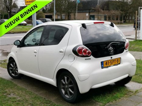 Toyota Aygo - 1.0-12V Dynamic Navigator Airco/El.ramen/Toerenteller/APK - 1