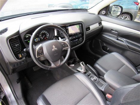 Mitsubishi Outlander - 2.0 PHEV 4WD CVT 5P Business Edition - 1