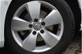 Volkswagen Golf - 1.2 TSI Connected Series | Navigatie | 16 Inch | Parkeer Sensoren | - 1 - Thumbnail