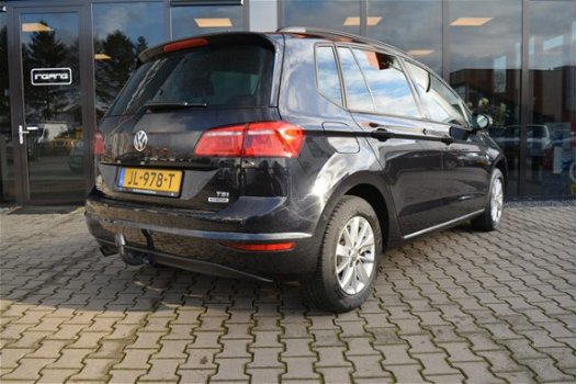 Volkswagen Golf Sportsvan - 1.2 TSI Highline | Dealer Onderhouden | Navigatie | 17 Inch | - 1