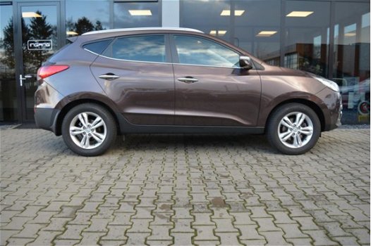 Hyundai ix35 - 2.0i Style | Navigatie | 17 Inch | Trekhaak Afneembaar | - 1