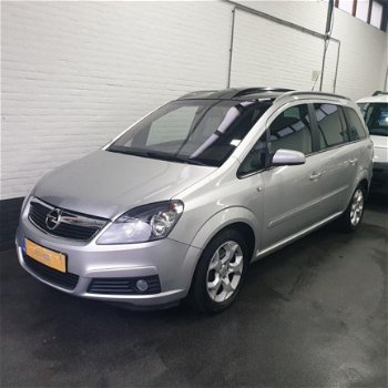 Opel Zafira - 1.8 PANODAK / CLIMATE & CRUISE / TREKHAA - 1