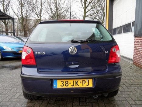 Volkswagen Polo - 1.4-16V Comfortline NETTE AUTO CRUISECONTROL - 1