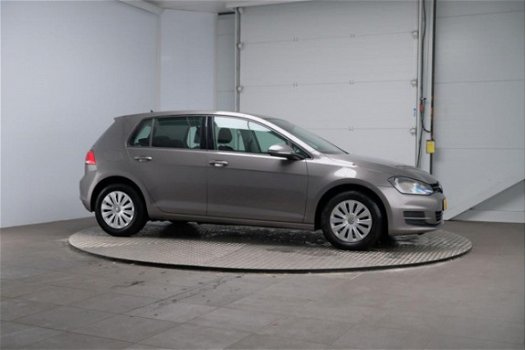 Volkswagen Golf - 1.6 TDI 110pk BlueMotion Navi 5 Drs - 1