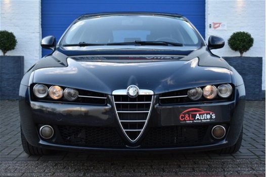 Alfa Romeo 159 Sportwagon - 1.9 JTD Business / Clima / 18 Inch - 1