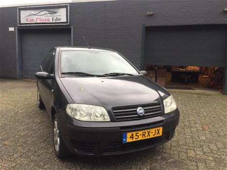 Fiat Punto - 1.4-16V Dynamic Airco Elek. Pakket LM-Wielen APK NAP - 1