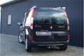 Renault Kangoo Family - 1.2 TCe Limited Navigatie-Trekhaak-Airco-Pdc - 1 - Thumbnail