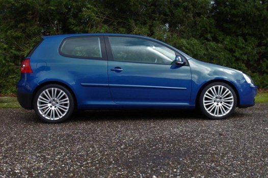 Volkswagen Golf - 1.6 FSI Comfortline Xenon GTI R32 18inch NAP - 1