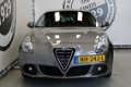 Alfa Romeo Giulietta - 1.4 T Distinctive TCT AUTOMAAT 170 PK XENON 1/2 LEDER CLIMATE CRUISE PDC - 1 - Thumbnail