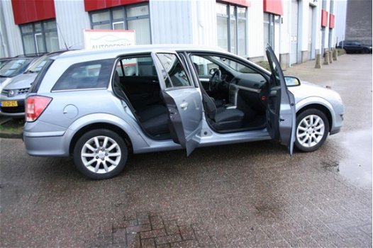 Opel Astra Wagon - 1.6 Temptation - 1