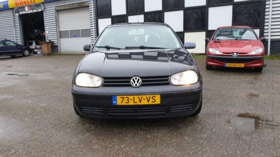 Volkswagen Golf - 1.6-16V FSI Goed rijdende en zeer nette Golf Clima Electr pakket - 1