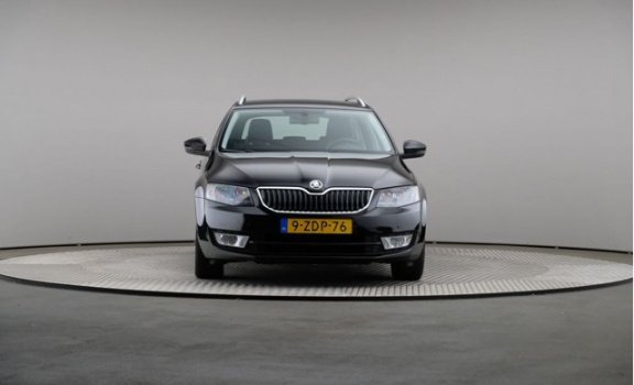 Skoda Octavia - 1.4 TSI Greentech Ambition Businessline, Navigatie, Trekhaak - 1