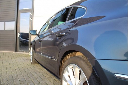 Volkswagen Passat CC - 1.8 TSI 5p. Origineel NL Groot navigatie 18 Inches Nette staat - 1