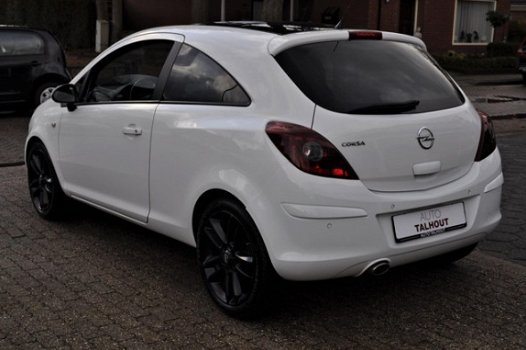 Opel Corsa - 1.4-16V Color Edition 'AIRCO, AUX, STOEL+STUURVERWARMING, NW APK, OPC' - 1