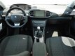 Peugeot 308 SW - 1.2 PureTech 110pk Active | Navigatie | Parkeersensoren - 1 - Thumbnail