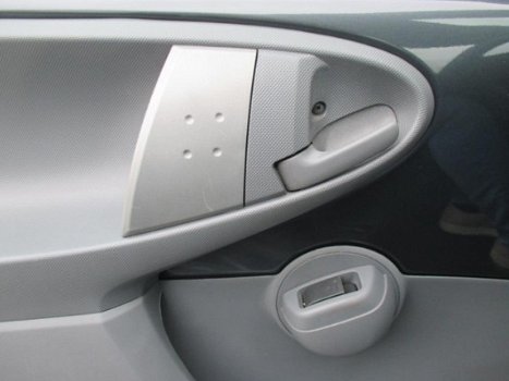 Toyota Aygo - 1.0-12V Comfort AIRCO-ELEK PAKKET-5 DEUREN - 1