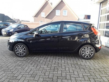 Ford Fiesta - 1.4 Trend Automaat, Airco, Trekhaak - 1