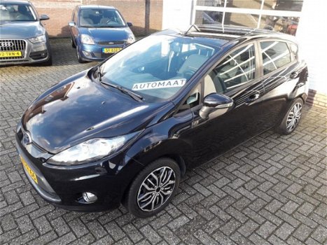 Ford Fiesta - 1.4 Trend Automaat, Airco, Trekhaak - 1