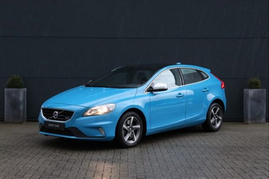 Volvo V40 - D4 2.0 190PK R-DESIGN Panoramadak| Camera| Leder| Pdc| Bluetooth| Navigatie - 1