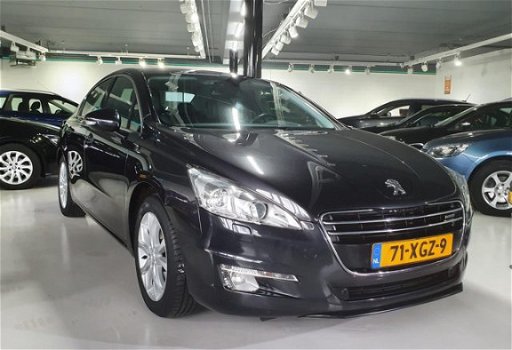 Peugeot 508 - 2.0 HDi Blue Premium Hybrid4 LED XENON LEDER KEYLESS 4X4 HEAD-UP NAP NL AUTO - 1