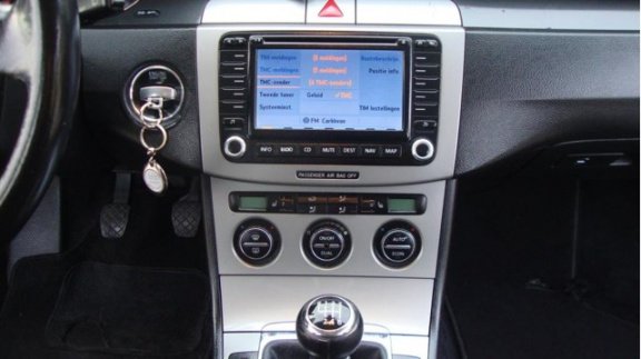 Volkswagen Passat Variant - 1.6 FSI Comfortline Navigatie, Parkersensor, airco, Cruise Control, cent - 1