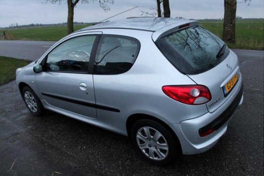 Peugeot 206 - 1.1 XR // AIRCO / NWE APK // - 1