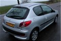 Peugeot 206 - 1.1 XR // AIRCO / NWE APK // - 1 - Thumbnail