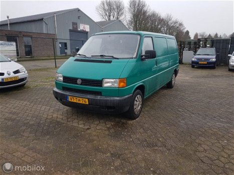 Volkswagen Transporter - 2.4 D 332/ stuurbekr./trekhaak/3 zitter - 1