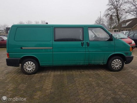 Volkswagen Transporter - 2.4 D 332/ stuurbekr./trekhaak/3 zitter - 1