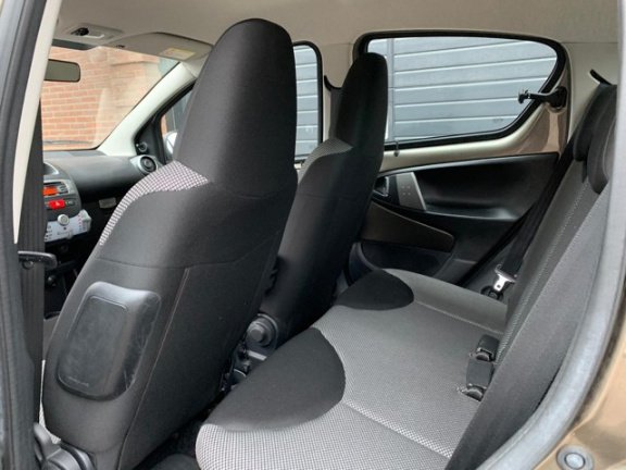 Toyota Aygo - 1.0 VVT-i Aspiration NL Auto/1e eigenaar/Airco/Net binnen - Afbeelding 6