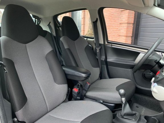 Toyota Aygo - 1.0 VVT-i Aspiration NL Auto/1e eigenaar/Airco/Net binnen - Afbeelding 7