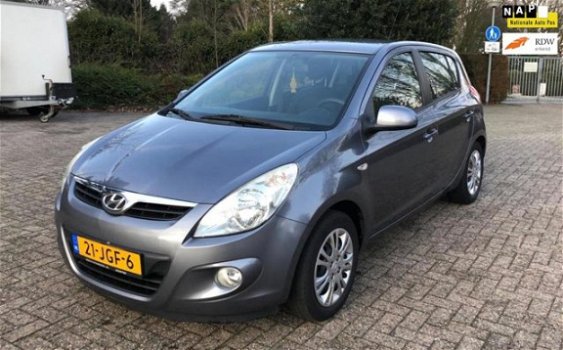 Hyundai i20 - 1.4i DynamicVersion Nieuwe APK NAP Inruil Mogelijk - 1