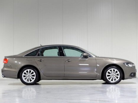 Audi A6 - 2.0 TFSI Business Edition *Leder*Navigatie*Parkeersens - 1