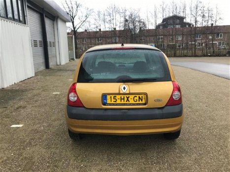 Renault Clio - 1.2-16V Expression Auto rijdt en schakelt perfect - 1