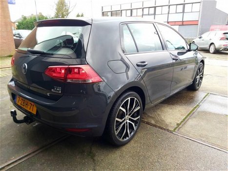 Volkswagen Golf - 1.2 TSI 115PK, 5Deurs, Airco, Trekhaak, Audio/cd, 18