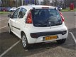 Peugeot 107 - 1.0 68PK 5D Active Pack Premium Airco Elektr ramen Centrale Vergrendeling Led - 1 - Thumbnail